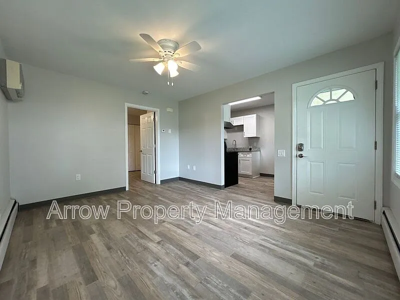 1 bed, 1.0 bath, 525 sqft, $695 — Photo 2