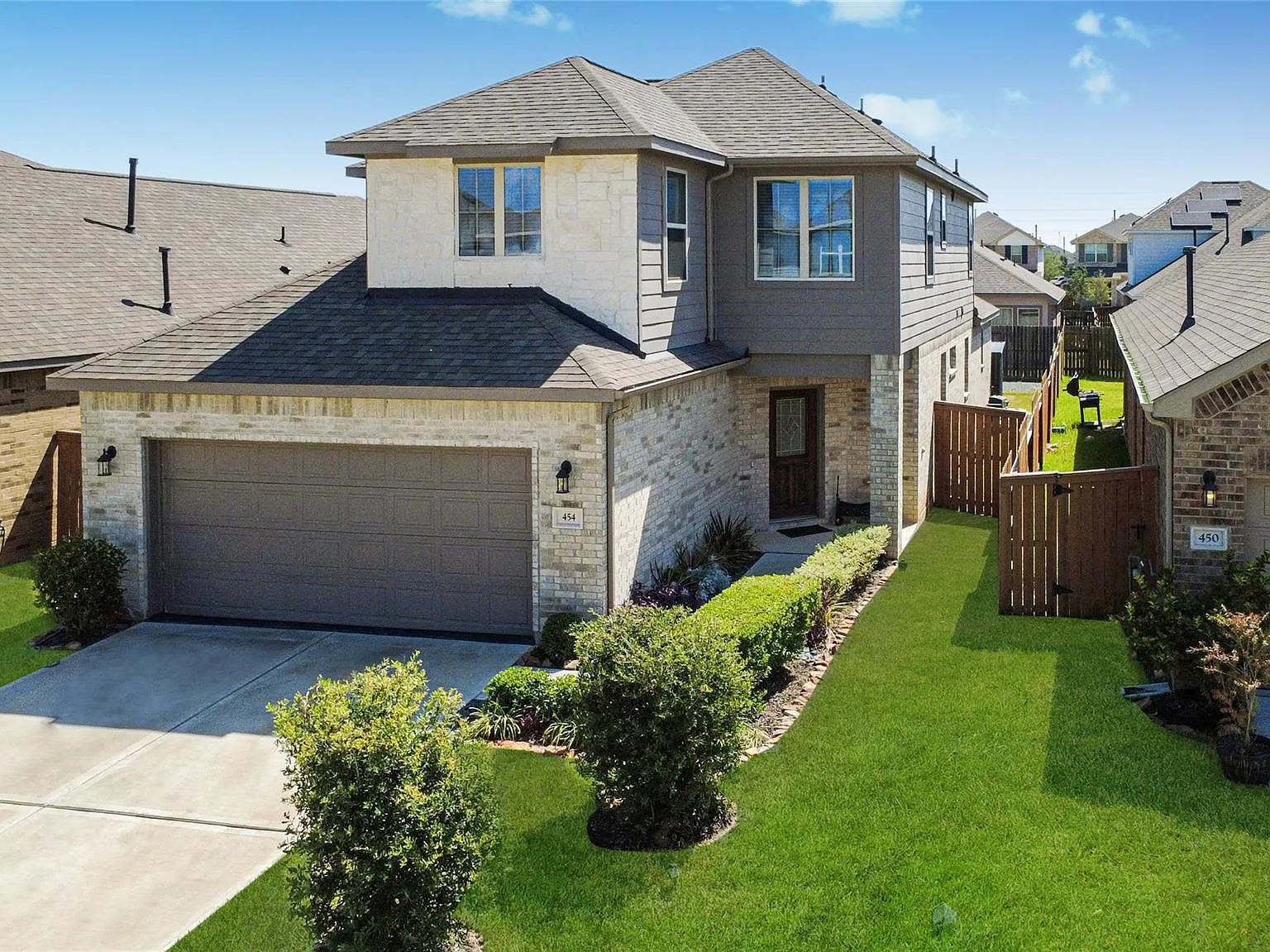 4 bed, 3.0 bath, 2150 sqft, $2,699 — Photo 4