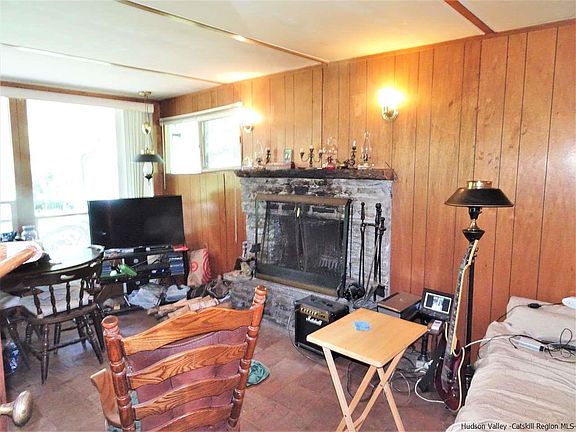 2nd image of 156 Glen Acres Spur