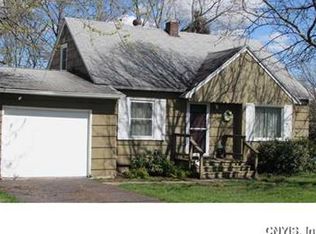 302 McClennan Dr, Fayetteville, NY 13066