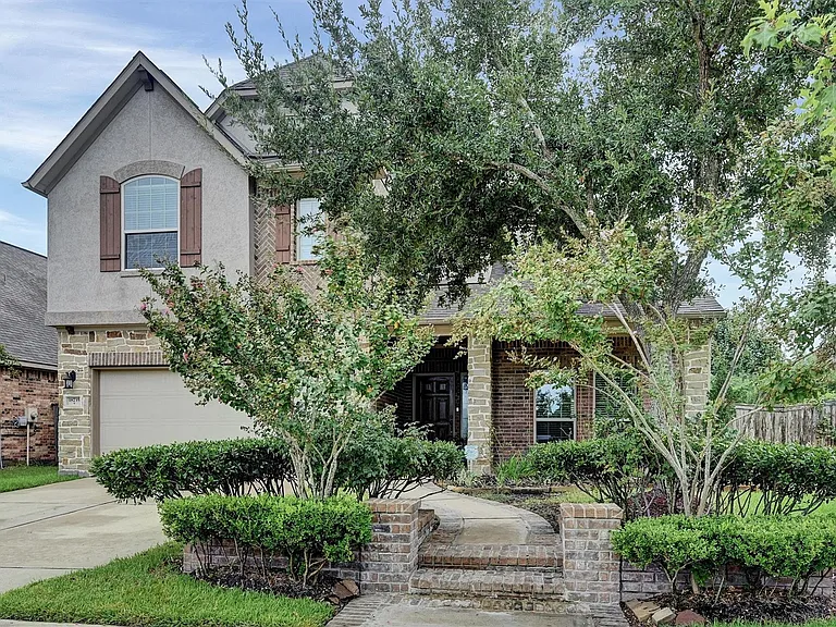 18735 Waketon Dr — Photo 3