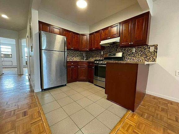 3rd image of 24 Suydam Pl #3C