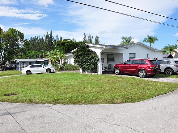 3rd image of 5630 SW 55th Ave