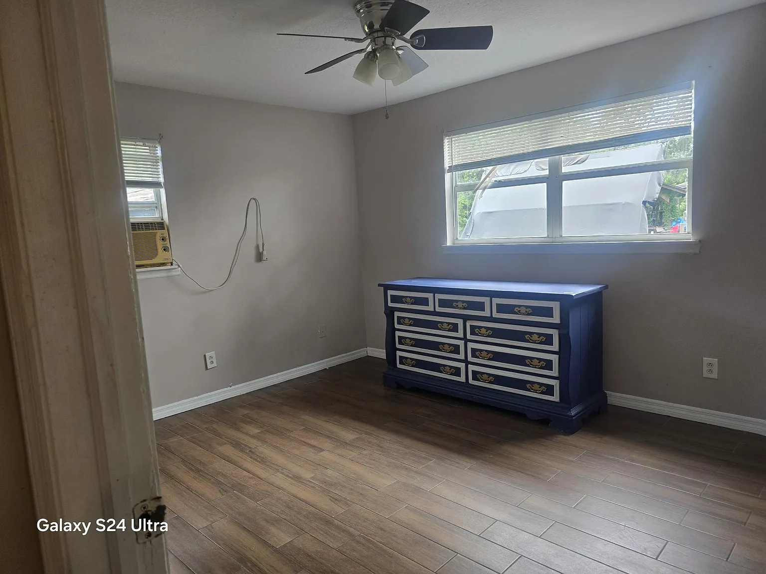 2 bed, 800 sqft, $1,575 — Photo 3