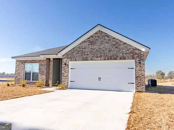 1879 SE Arnold Dr, Allenhurst, GA 31301