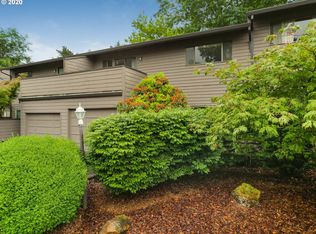 4755 SW Caldew St APT B, Portland, OR 97219