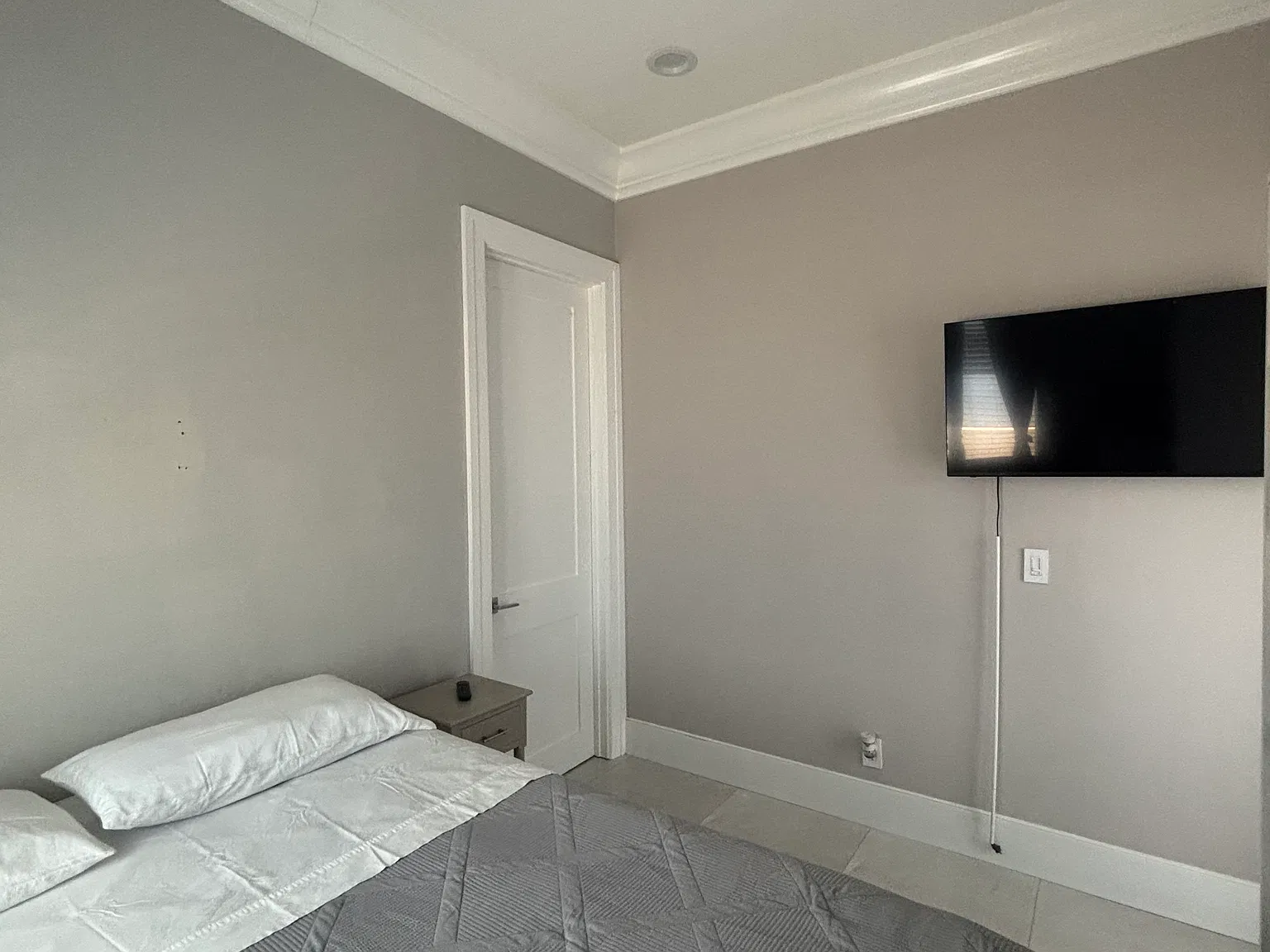 1 bed, 200 sqft, $1,350 — Photo 4