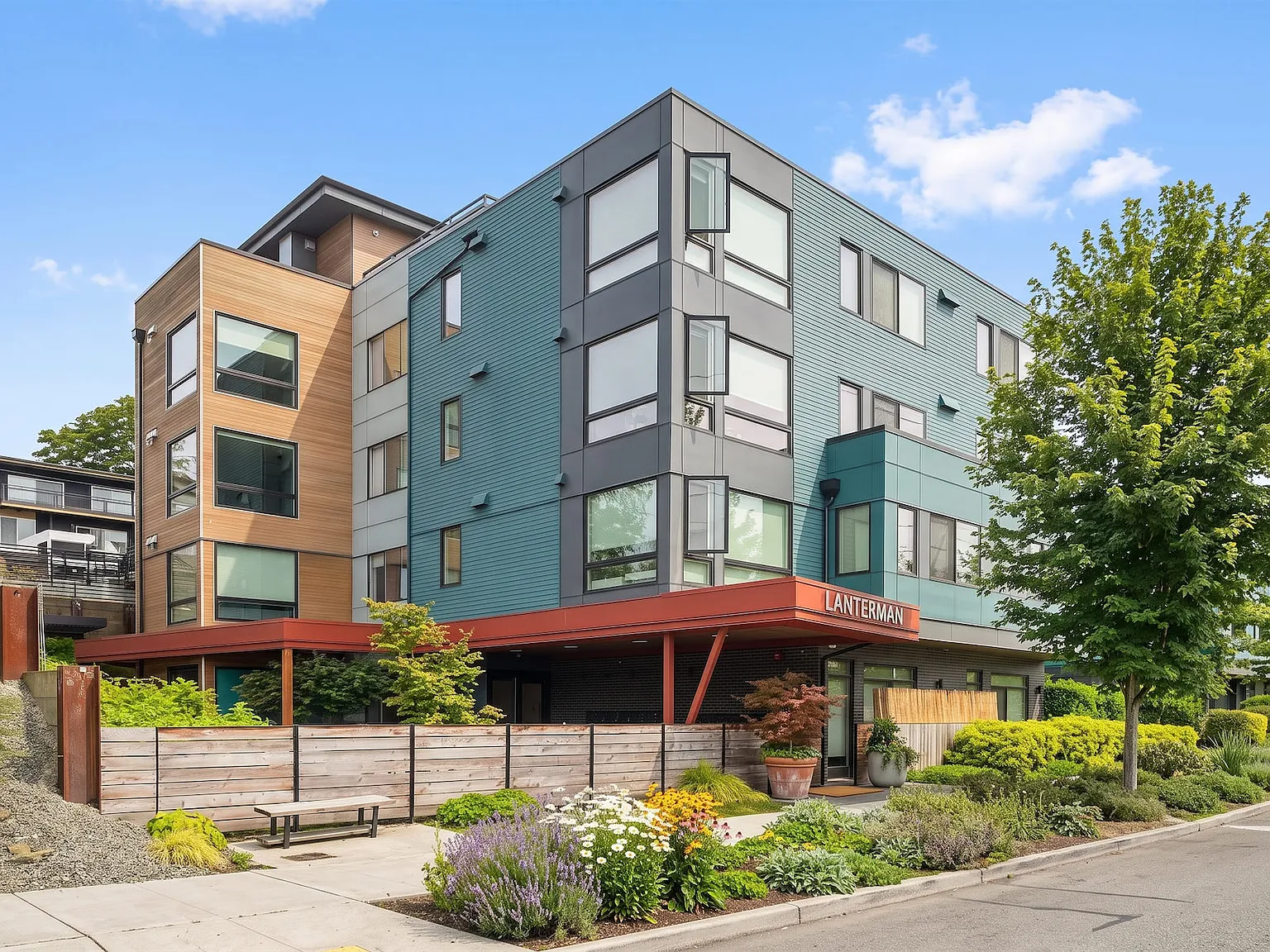 Lanterman Apartments — Photo 4