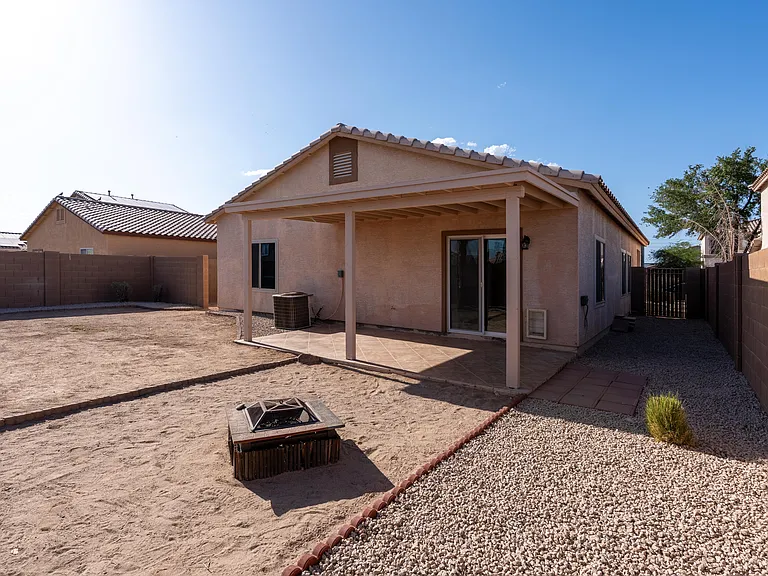16247 W Monroe St — Photo 21