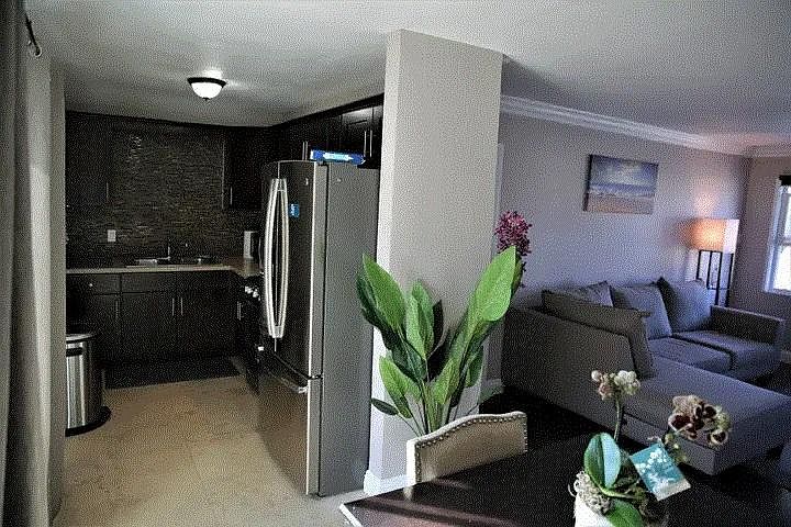 1st image of 4075-77 Clairemont Dr