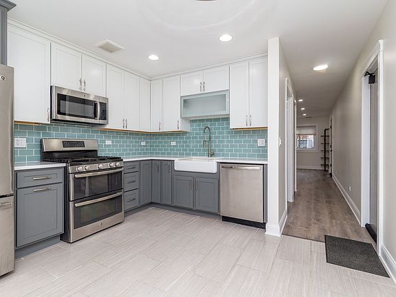 4th image of 6882 W Touhy Ave #1A