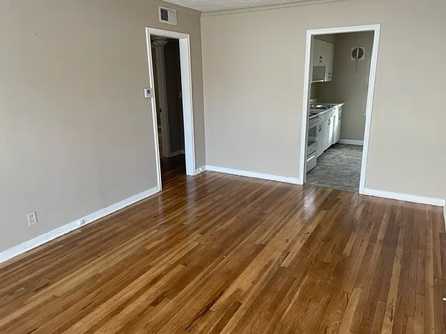 2 bed, 850 sqft, $930 — Photo 4