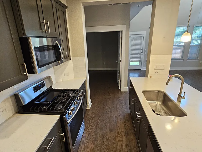 7808 Wildcat Pass — Photo 11