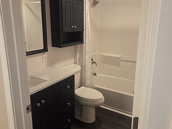 3rd image of 148 Washington St