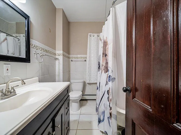 56 Lincoln Ave — Photo 14