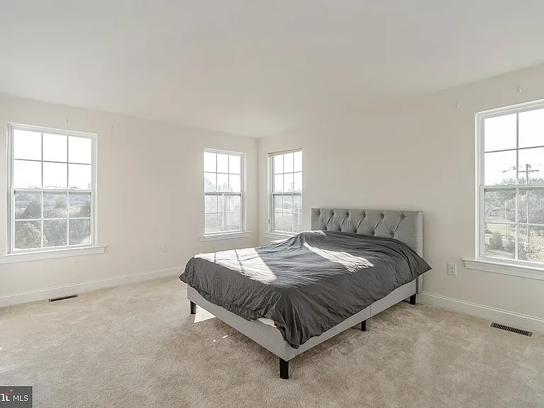 350 Flintrock Ct — Photo 19