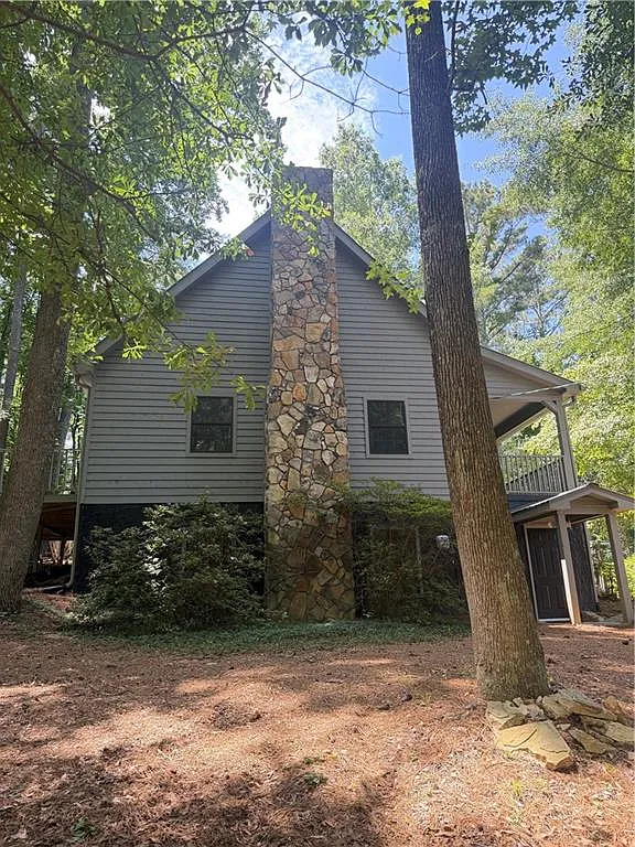 3 bed, 3.0 bath, 2516 sqft, $3,000 — Photo 3