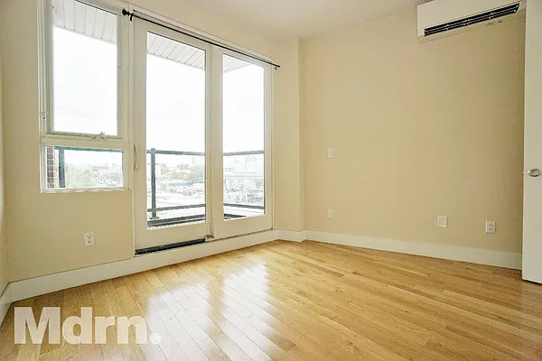 Rented by Mdrn Residential | media 46