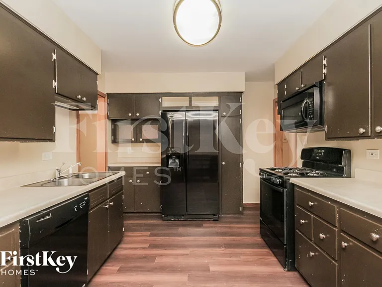 1802 Evergreen Rd — Photo 7