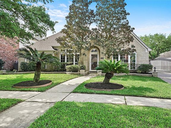 This Four Bedroom Home is Located in The Harbour park Subdivision.