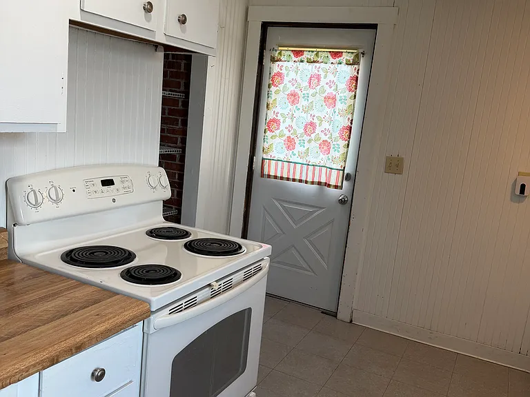 173 Ocean St #2 — Photo 15