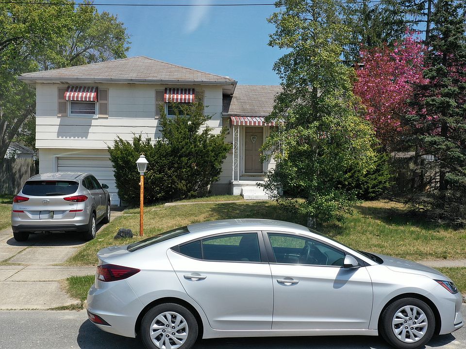 1st image of 1417 Massachusetts Ave