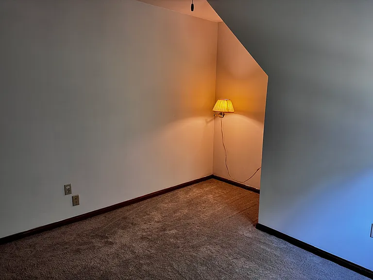 29 Howe Dr — Photo 4