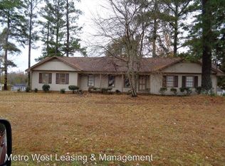 5 Gracewood Cir, Carrollton, GA 30117