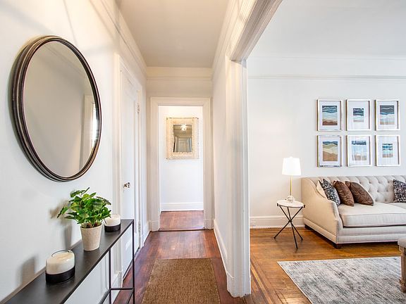 4th image of 617 W End Ave #6A