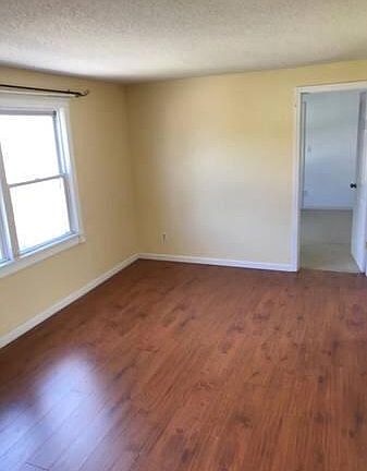 2nd image of 290 Schenck St #5