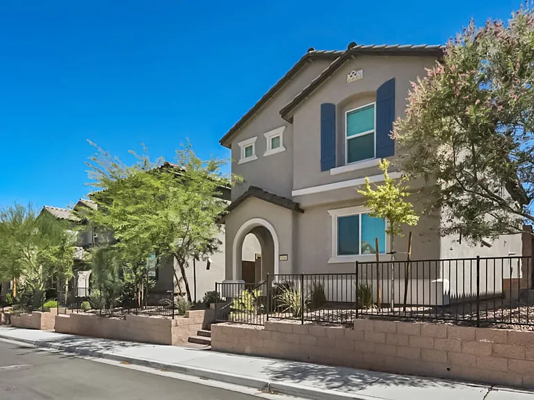 10589 Sariah Skye Ave — Photo 6
