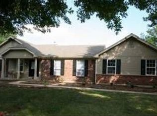 41 Piney Ridge Ct, Saint Charles, MO 63304