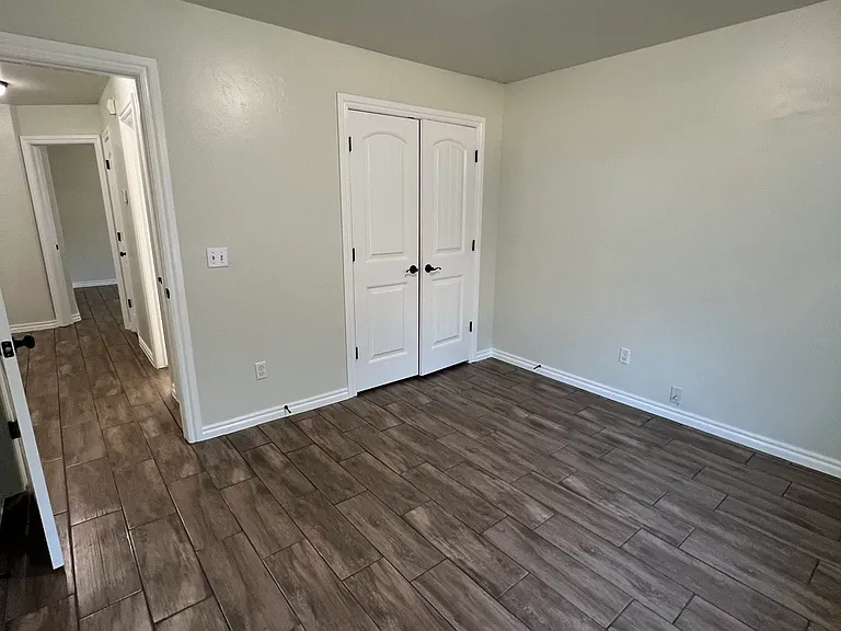 3104 Woodcrest Creek Dr — Photo 9