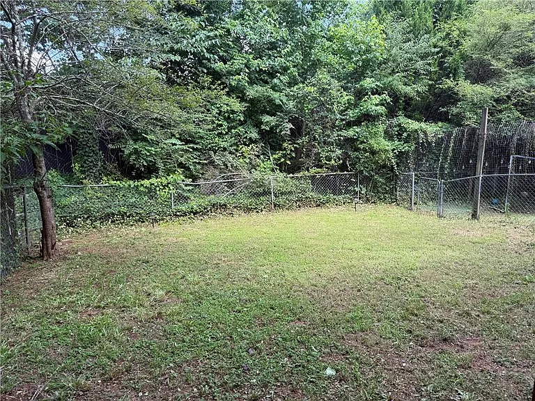 1020 Dassow Ct — Photo 15