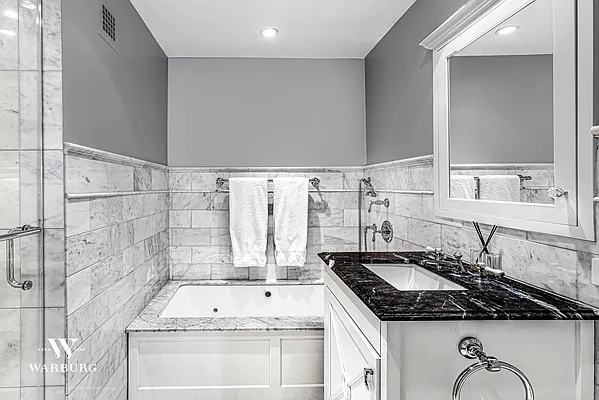 Sold by Warburg | media 5