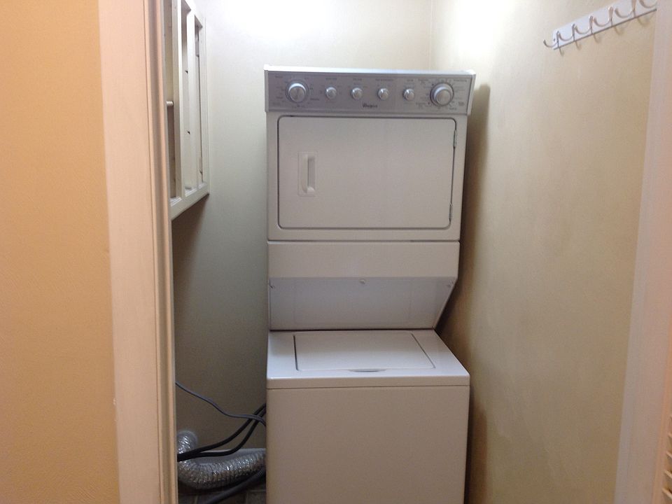 1st image of 7118 Woods Crossing Dr