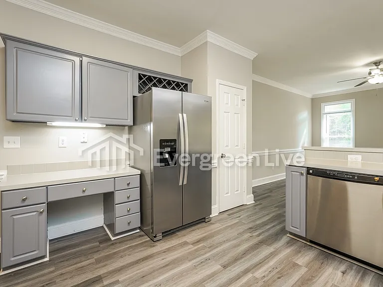 6513 Cardinal Forest Ct — Photo 3