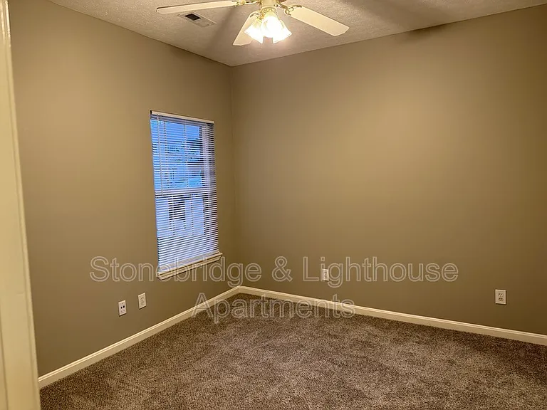 1101 Foghorn Dr #8-S — Photo 10
