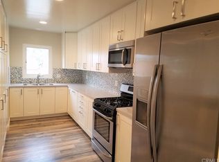 331 3rd St APT E, Laguna Beach, CA 92651