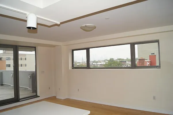 Rented by Brooklyn Bridge | media 25