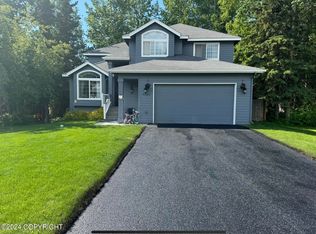 9030 Spruce Run Cir, Anchorage, AK 99507