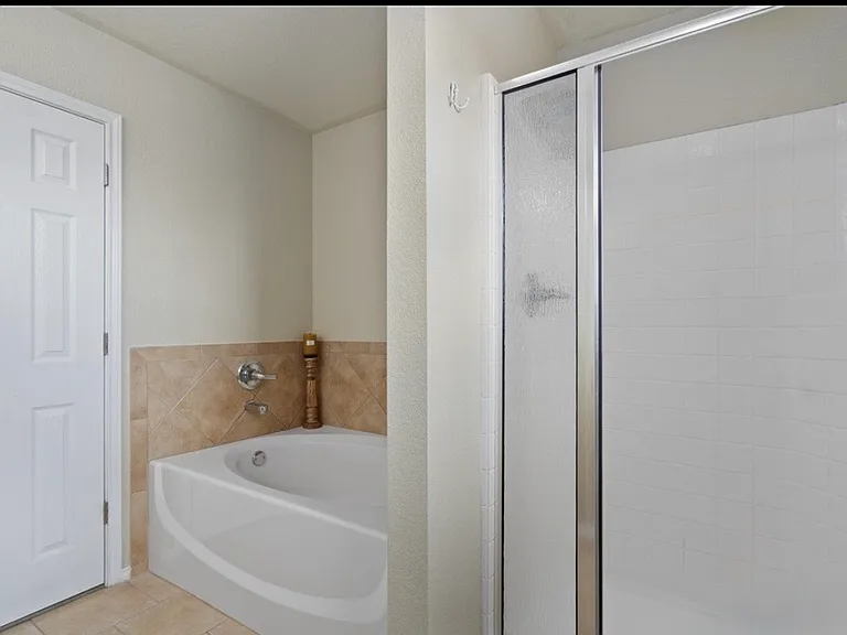 1205 Marlee Cir — Photo 8