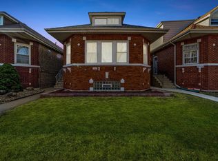 3927 W 64th St, Chicago, IL 60629