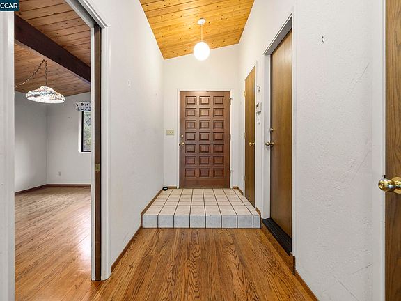 5th image of 1383 Alvarado Rd