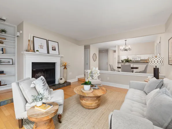 700 Bishops Park Dr Unit 108, Raleigh, NC 27605
