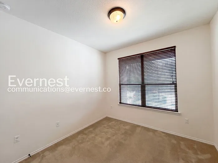 1705 Garamond Ln — Photo 9