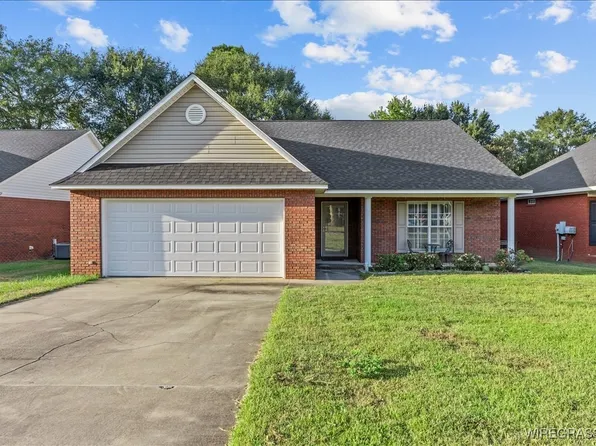 109 Winthrop Ct, Dothan, AL 36305
