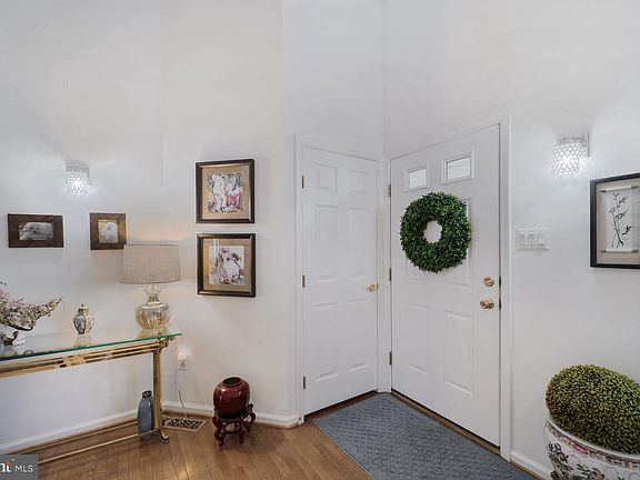 3rd image of 2157 Vittoria Ct #44