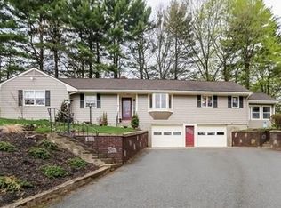 3 Sylvan Cir, Norwood, MA 02062