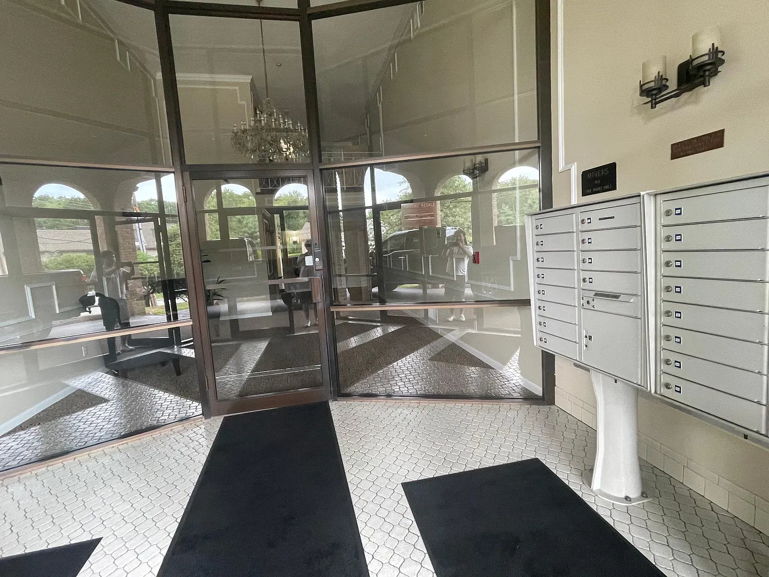 2 bed, 1560 sqft, $2,400 — Photo 4